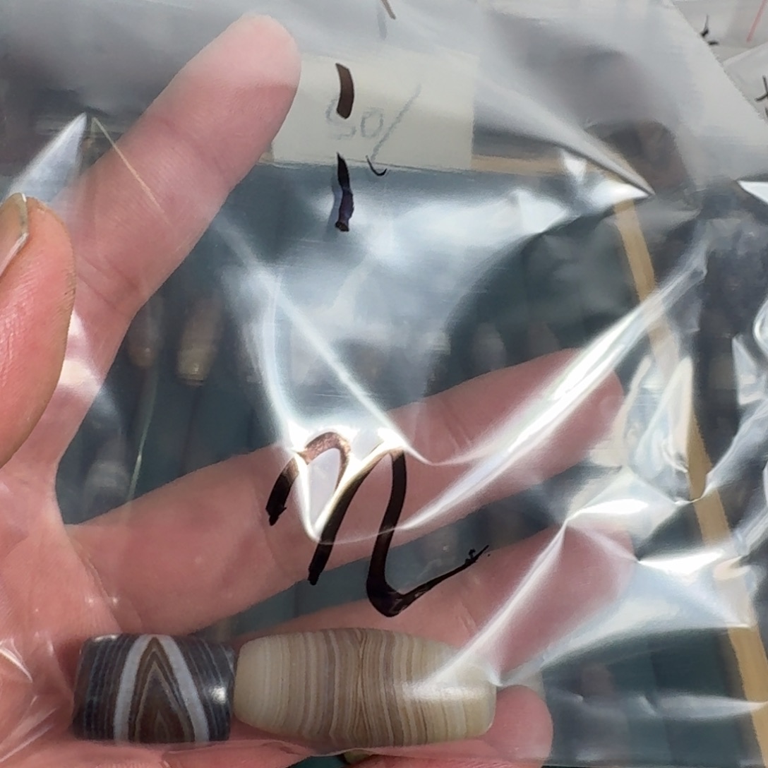 H***n玛瑙/玉髓未镶嵌珠宝奇石