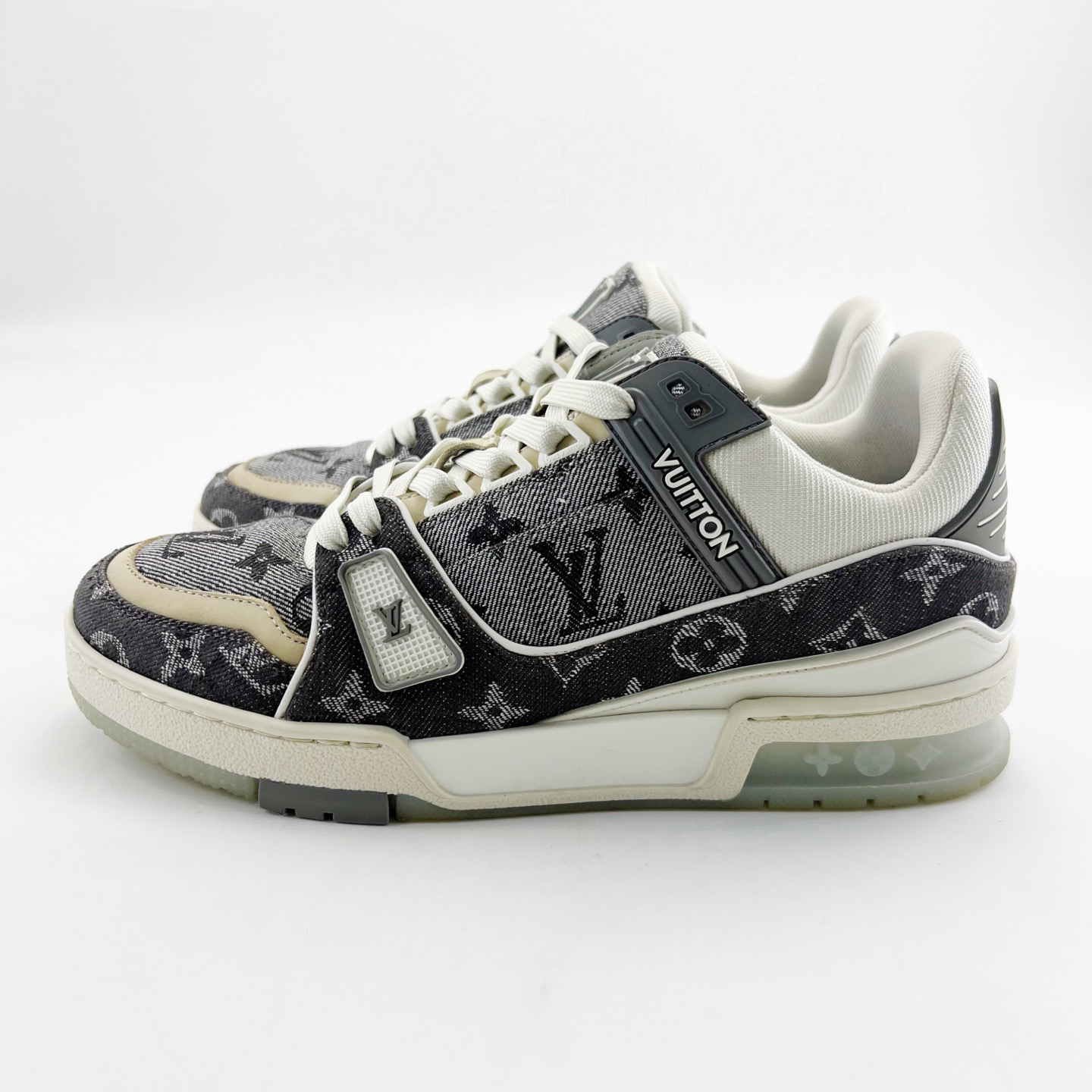95新 LouisVuitton/路易威登 39.5码/白灰色牛仔板鞋/15789532