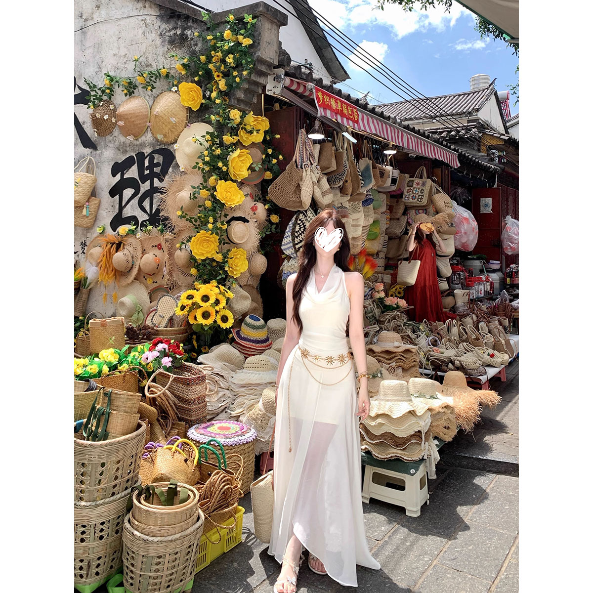 芙罗拉之吻 法式气质设计感无袖挂脖收腰显瘦荡领连衣裙