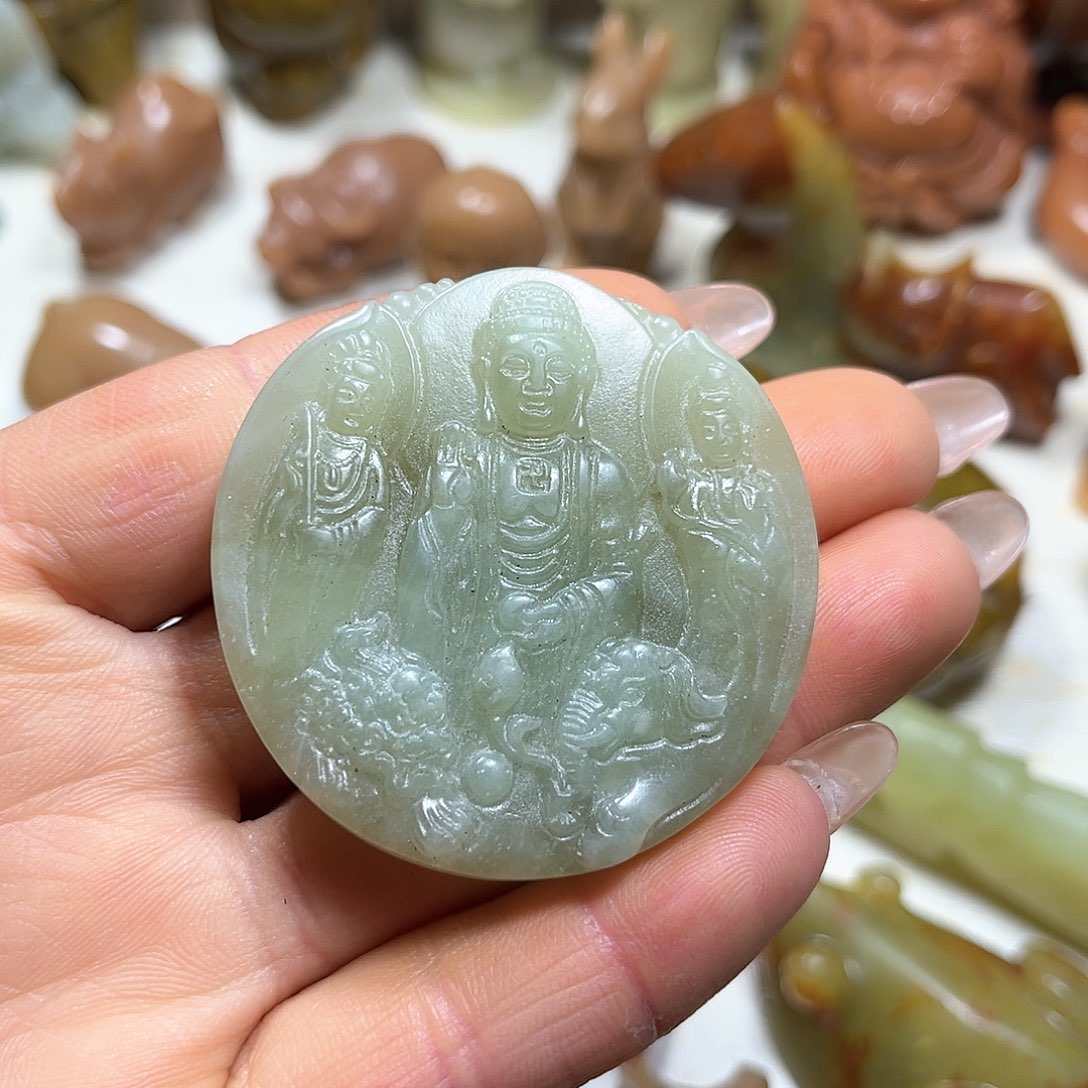 白玉菩提吊坠白玉菩提吊坠