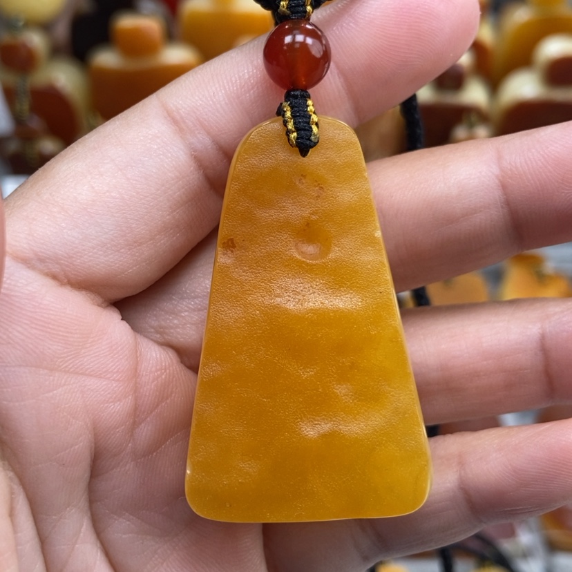 【闪购商品】琥珀颈饰未镶嵌