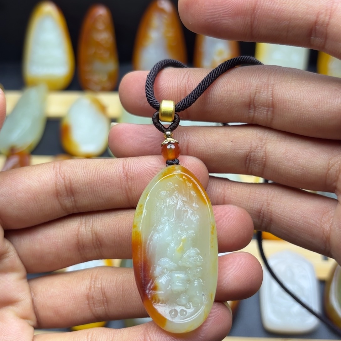 和田玉未镶嵌颈饰