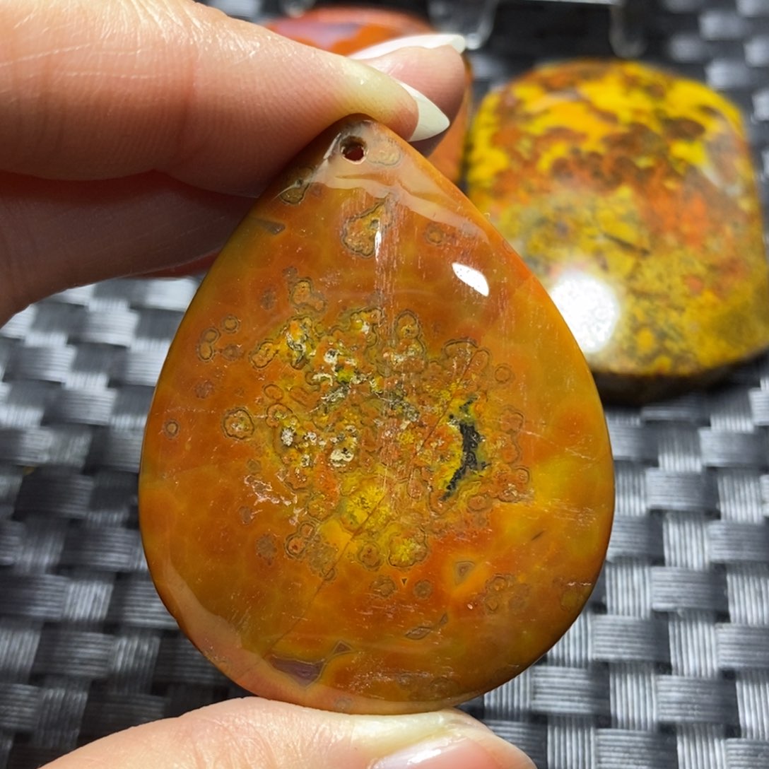 玛瑙/玉髓挂坠未镶嵌