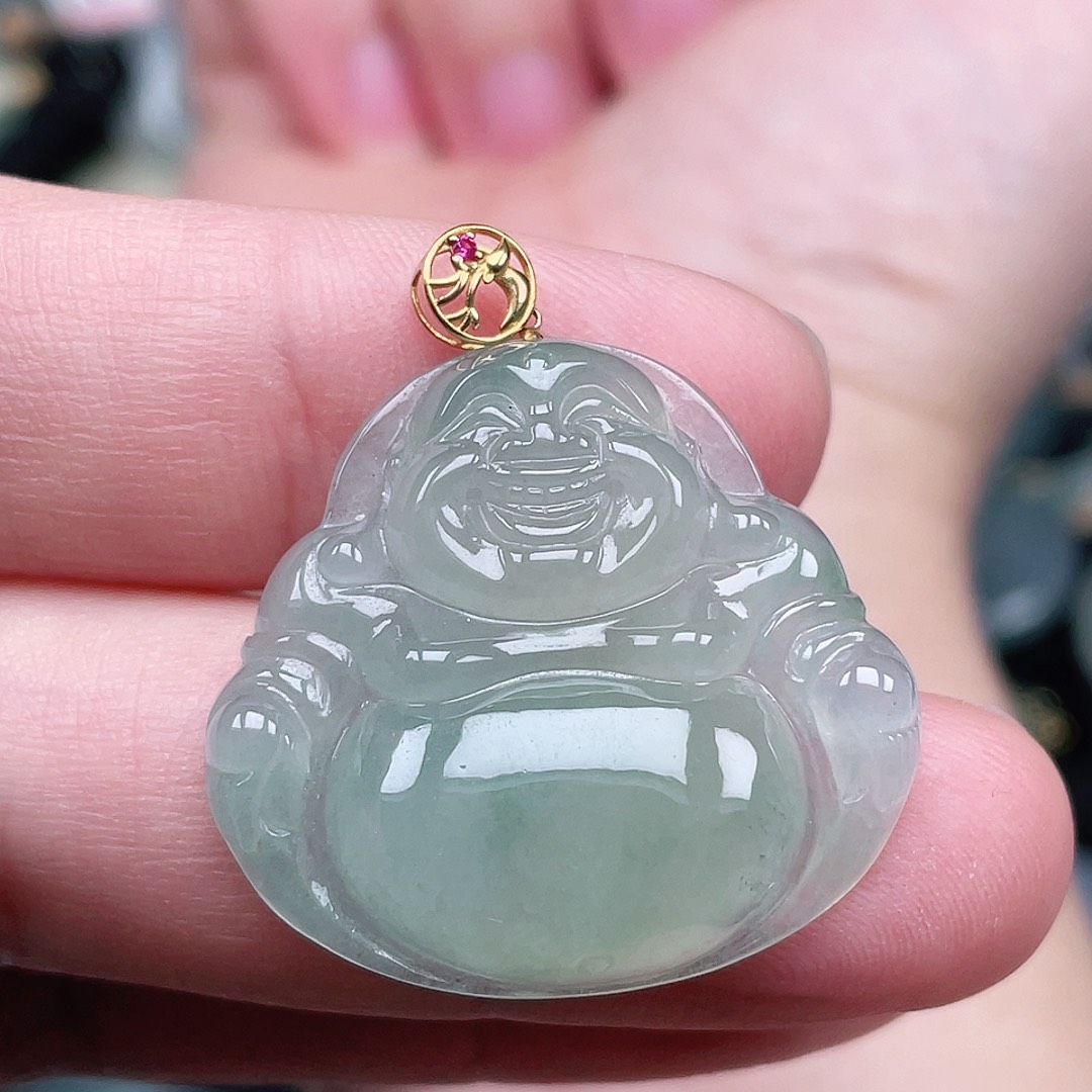翡翠未镶嵌颈饰佛公