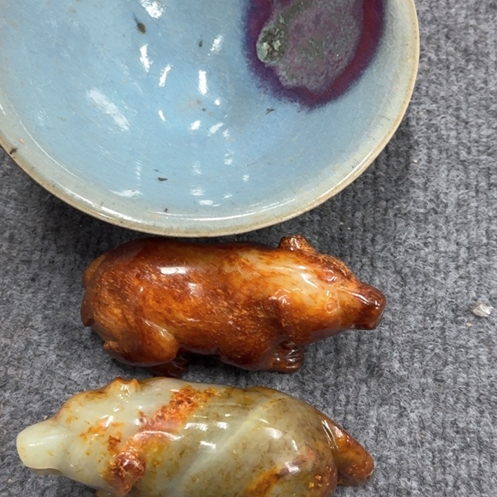 摆件似**年Bbbhhhhbvghhhvg