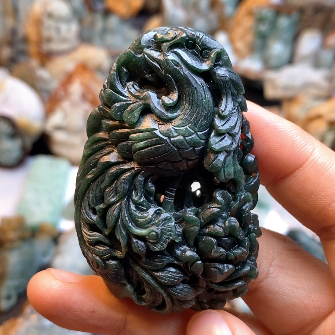 定制翡翠未镶嵌特色01