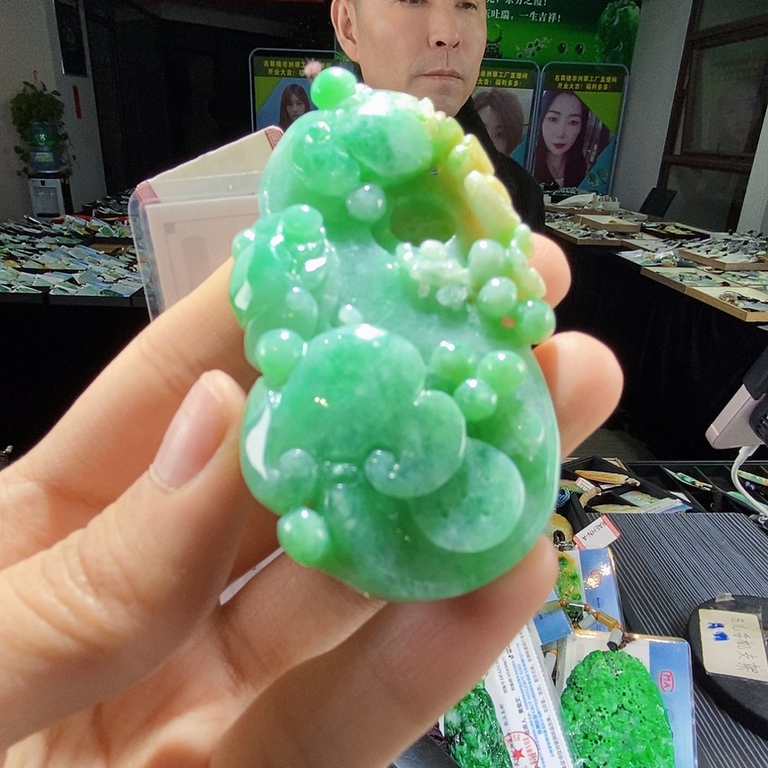 颈饰未镶嵌翡翠翡翠