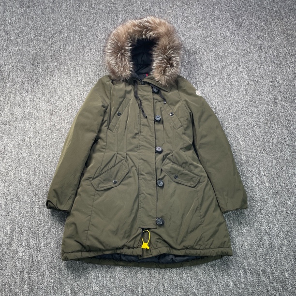 5146/Moncler 绿色logo贴饰拉链连帽毛领羽绒服/4码/98新