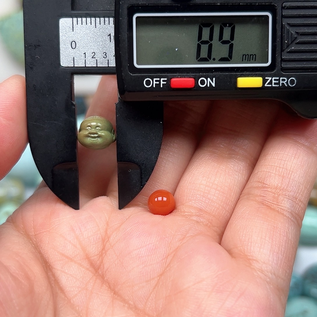 未镶嵌南红玛瑙珠宝奇石