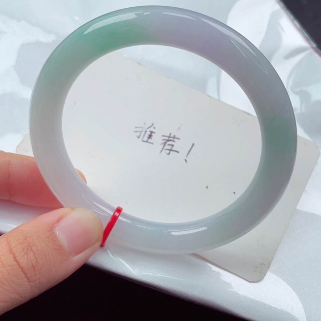 翡翠未镶嵌手镯（圆镯）55圈