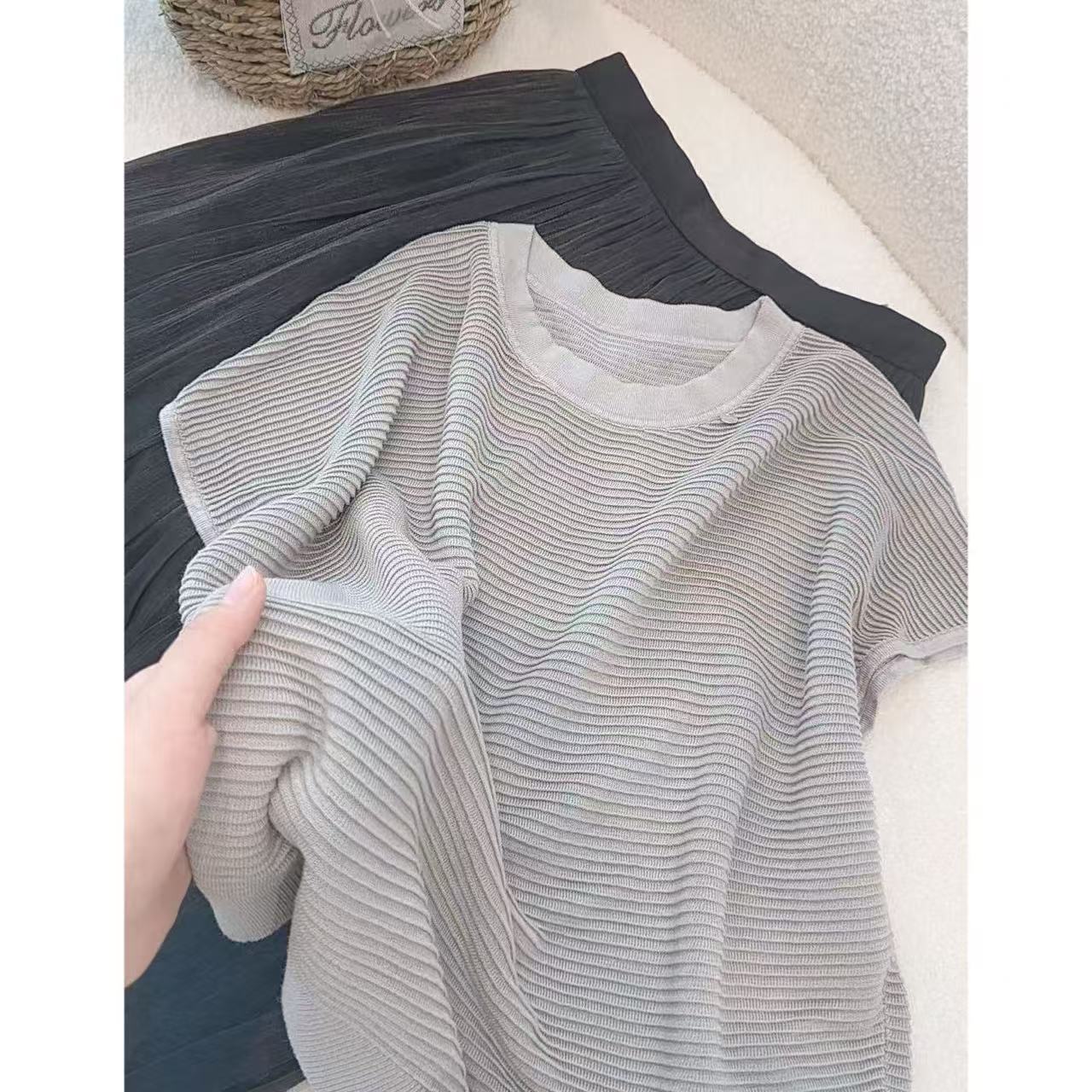 丽丽家~月影灰飞飞袖圆领气质时尚休闲百搭夏季上衣