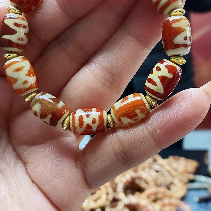 玛瑙/玉髓颈饰合金