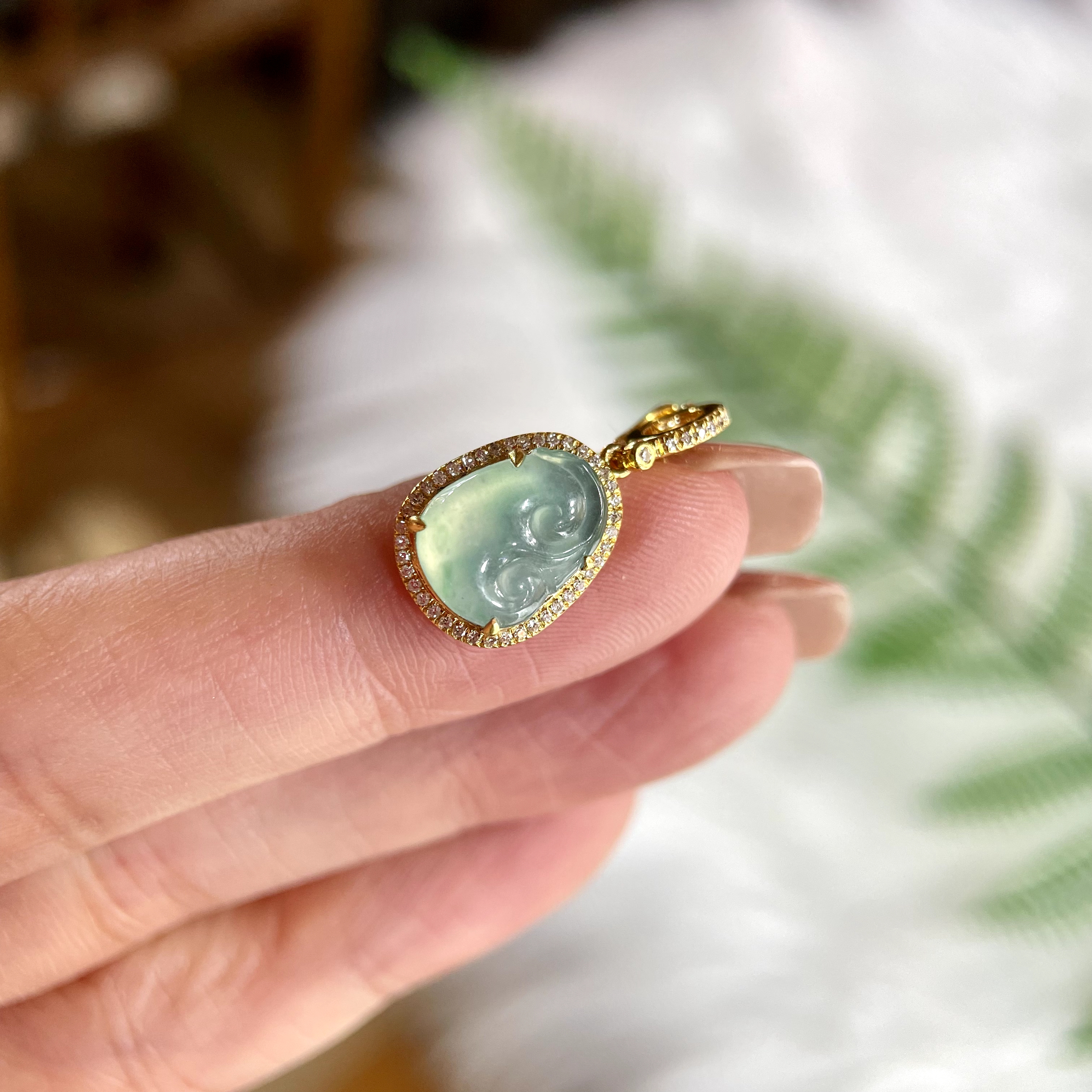 天然A货翡翠18K金镶嵌高冰晴底如意小滴流吊坠