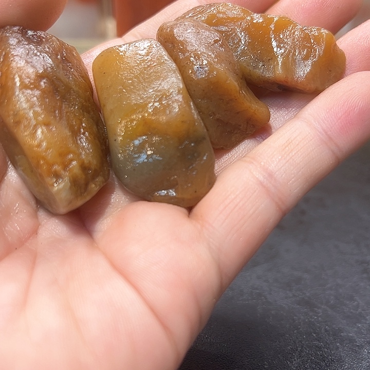 寿山石印石气**闲寿山石印石