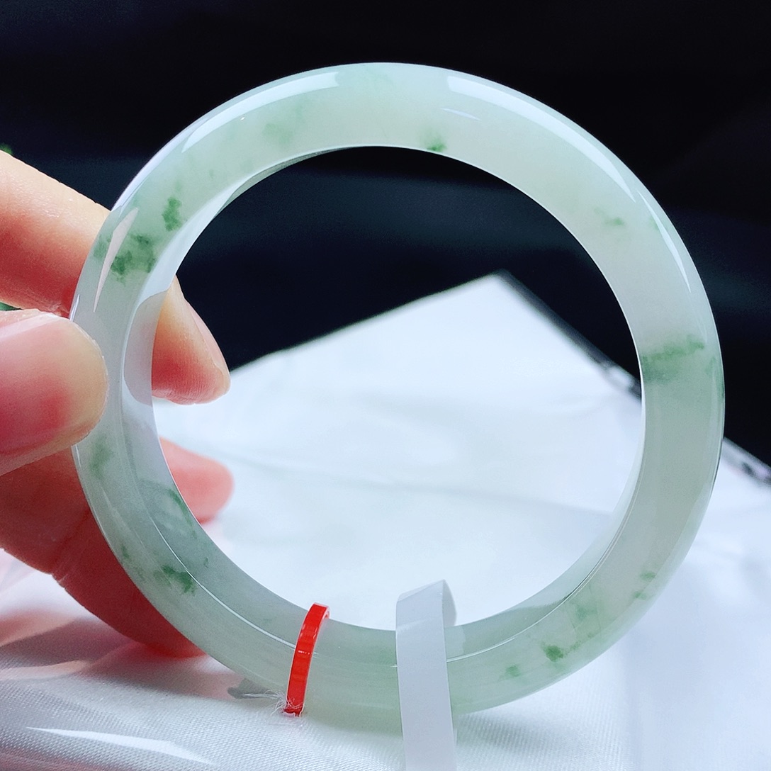 未镶嵌手镯翡翠53圈