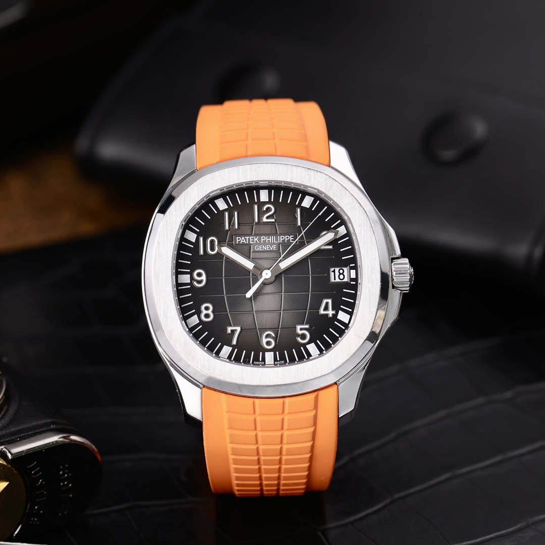 95新 Patek Philippe/百达翡丽 5167A日期显示 40mm2021年9月保卡