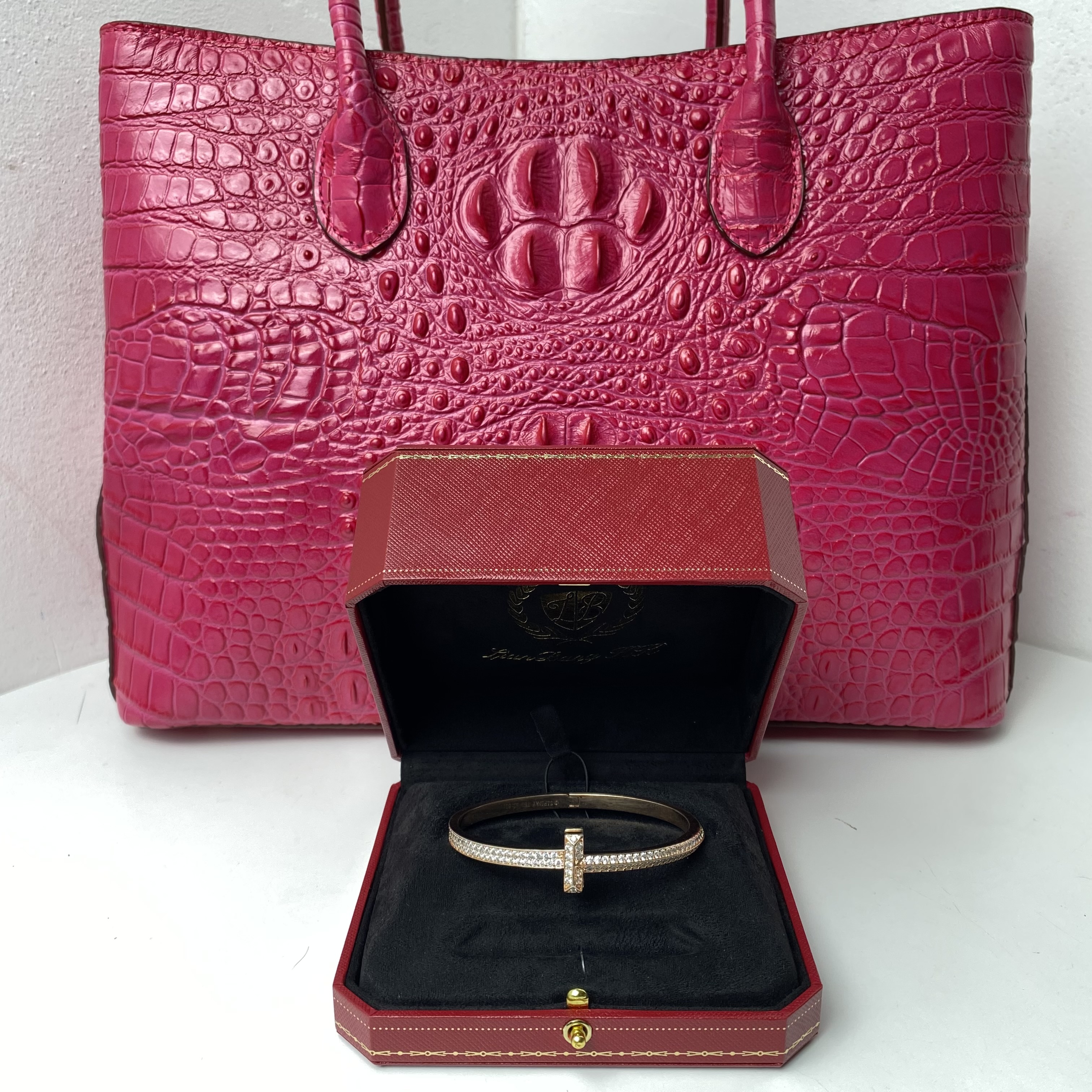 1811 【LIANBANGH.K】 精致高级气质手镯