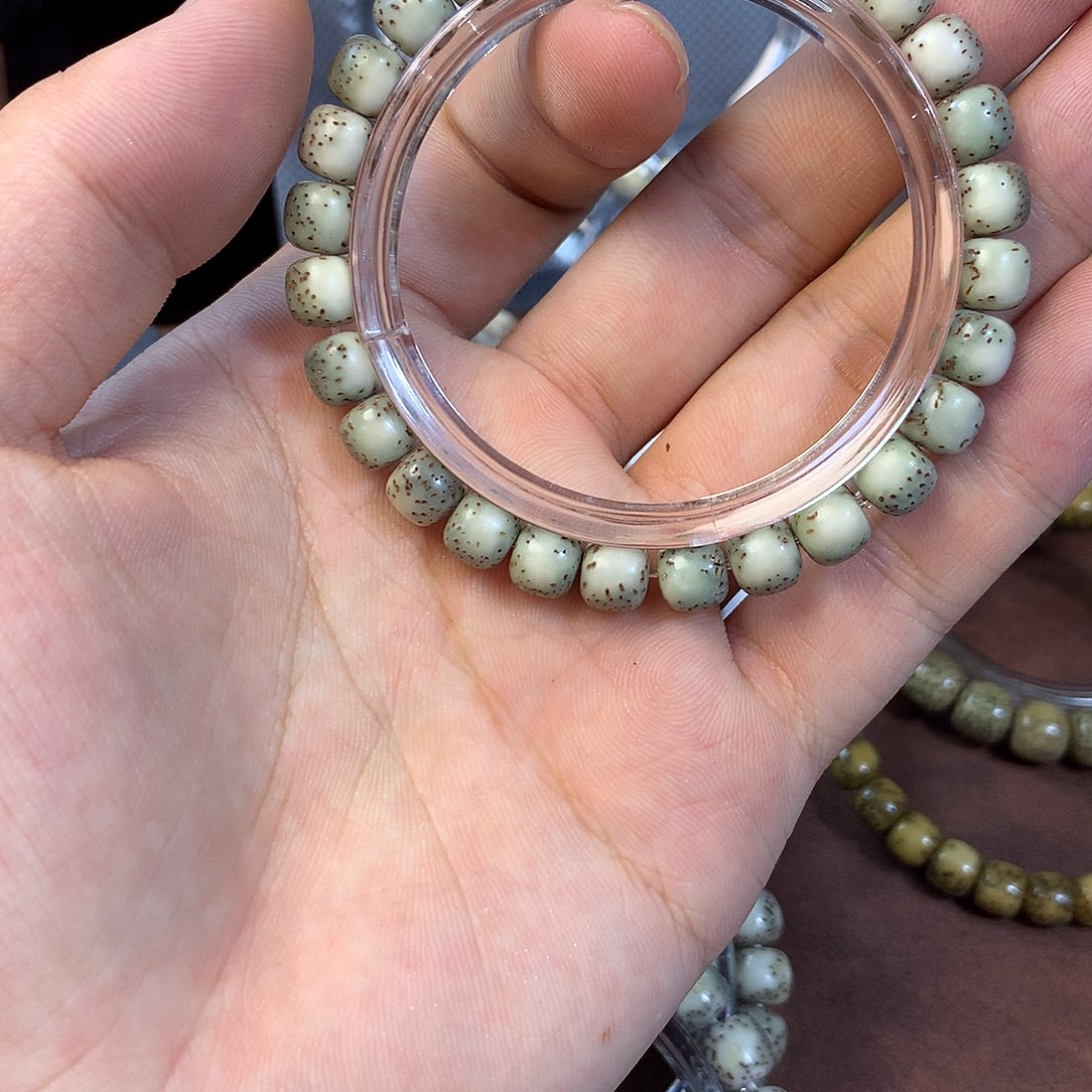 吊坠星月菩提A11河豚8m