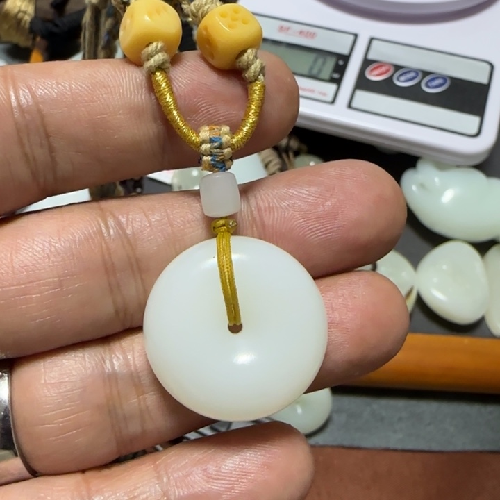 和田玉挂件未镶嵌H****树