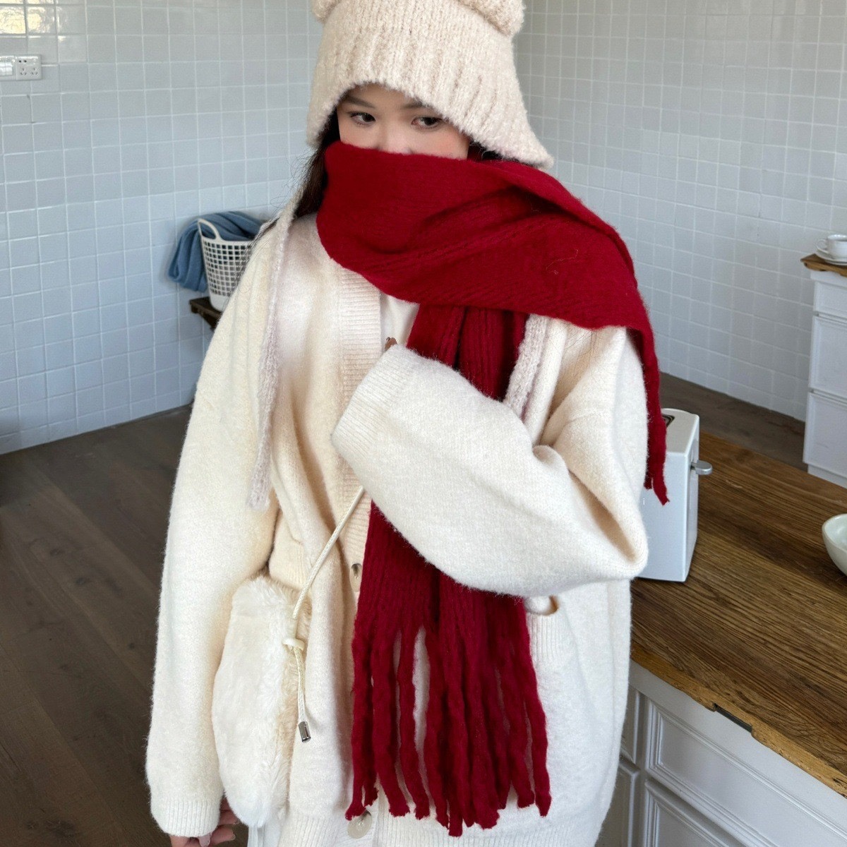 新年圣诞红色围巾女冬季保暖加厚百搭纯色针织流苏围脖披肩学生