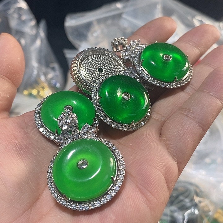 翡翠颈饰未镶嵌价格