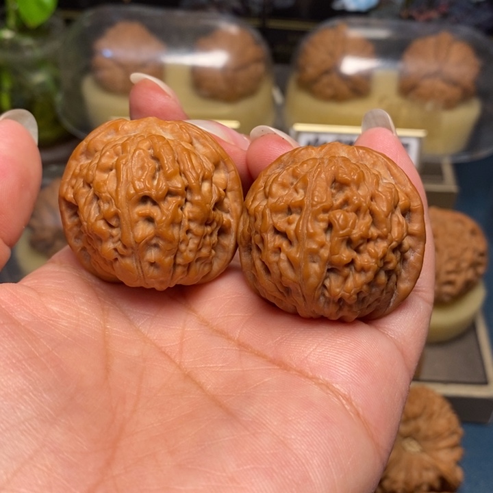 【闪购商品】把件文玩核桃莲花