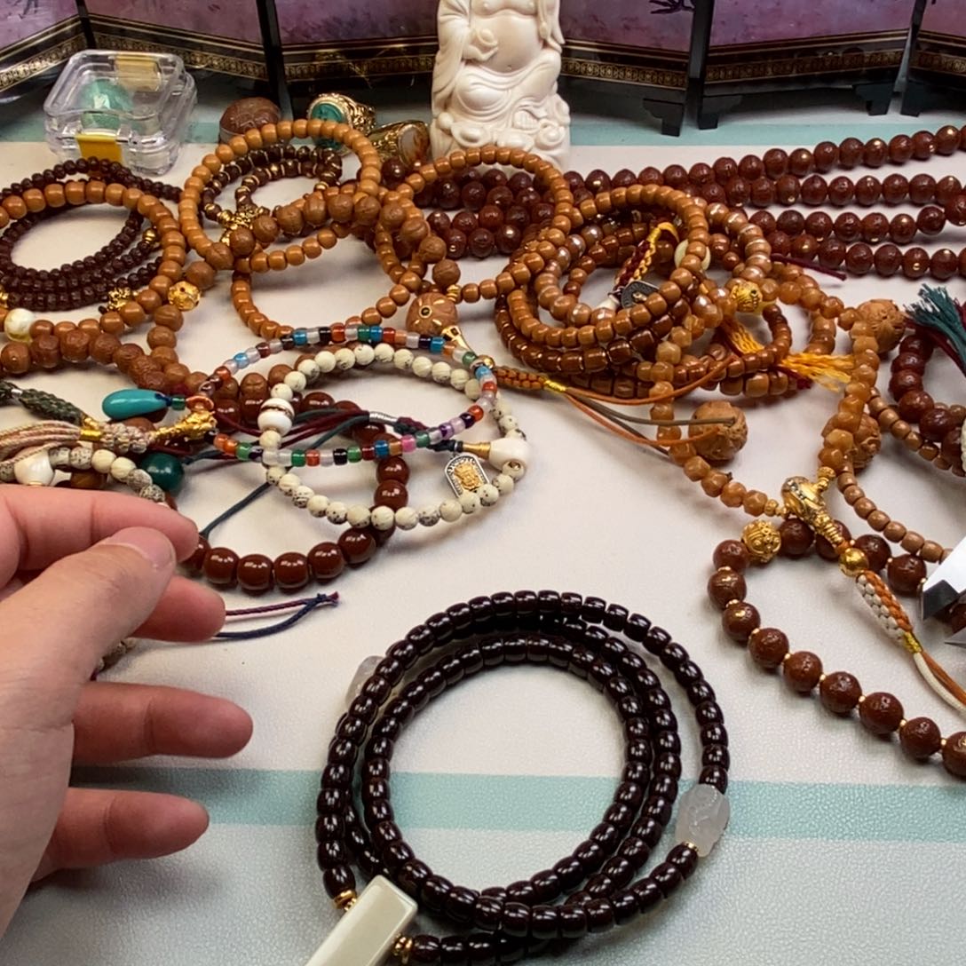 吊坠椰蒂。。。。。。。。。