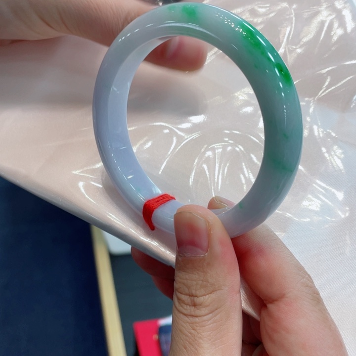 翡翠未镶嵌手镯买断