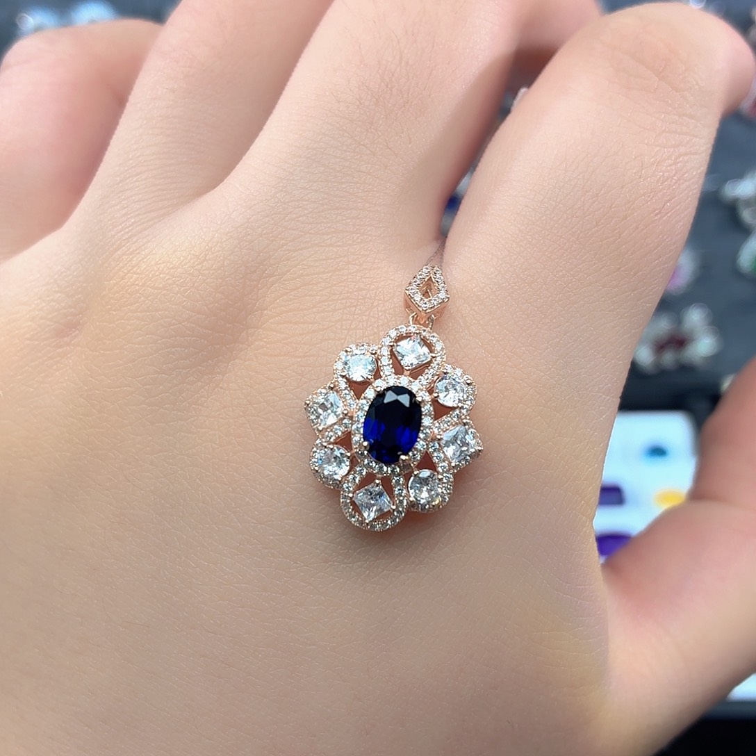 吊坠925银培育皇家蓝色宝石