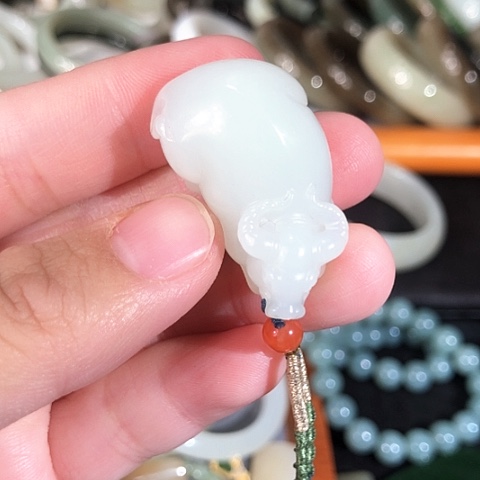 和田玉颈饰未镶嵌