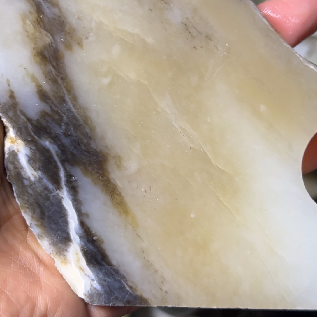 方***倍和田玉未镶嵌项链