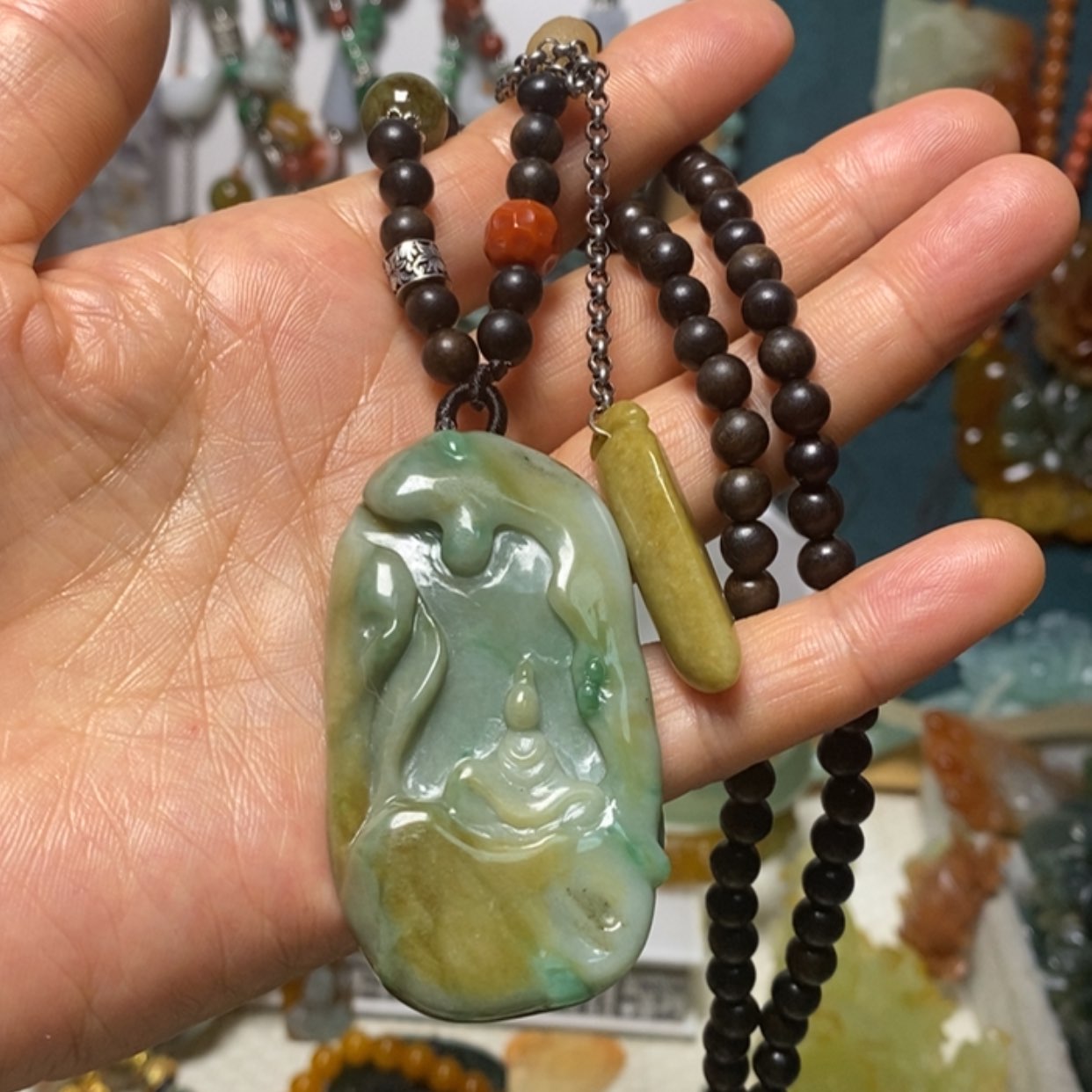 【闪购商品】翡翠吊坠(赠链)未镶嵌