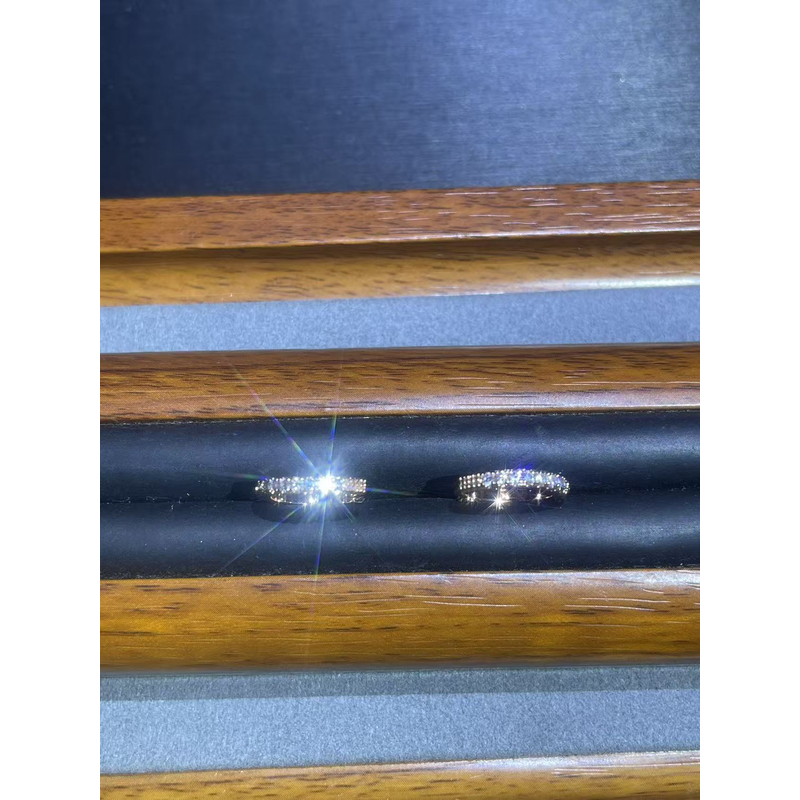 a9029玫色满镶直排耳扣多样性发货