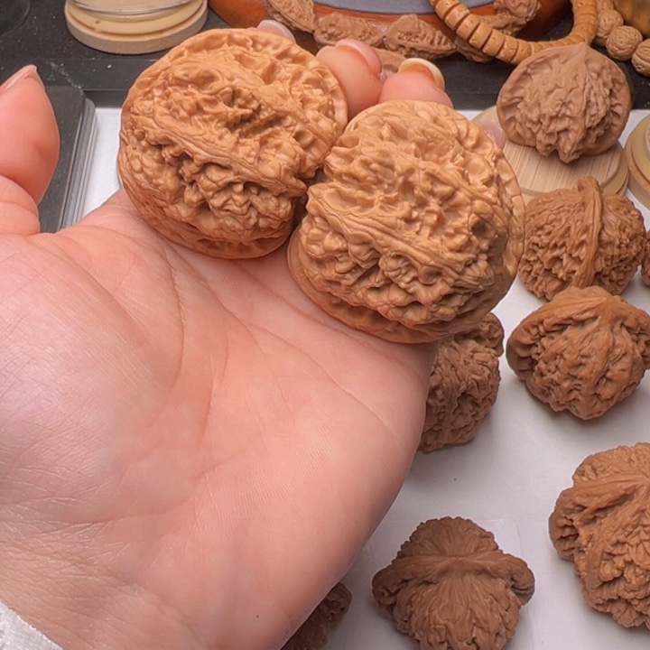 文玩核桃把件粗筋43