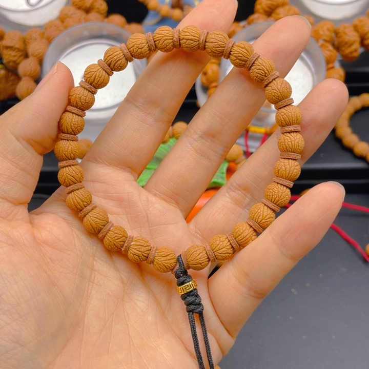 郭***斌吊坠桃核见见见见见见2