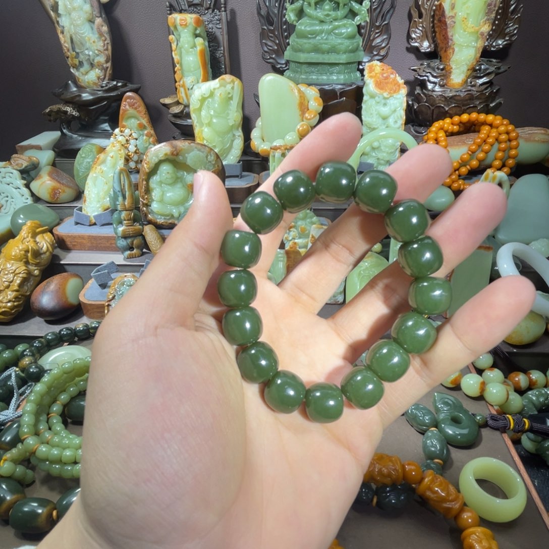 透闪石质玉手串未镶嵌