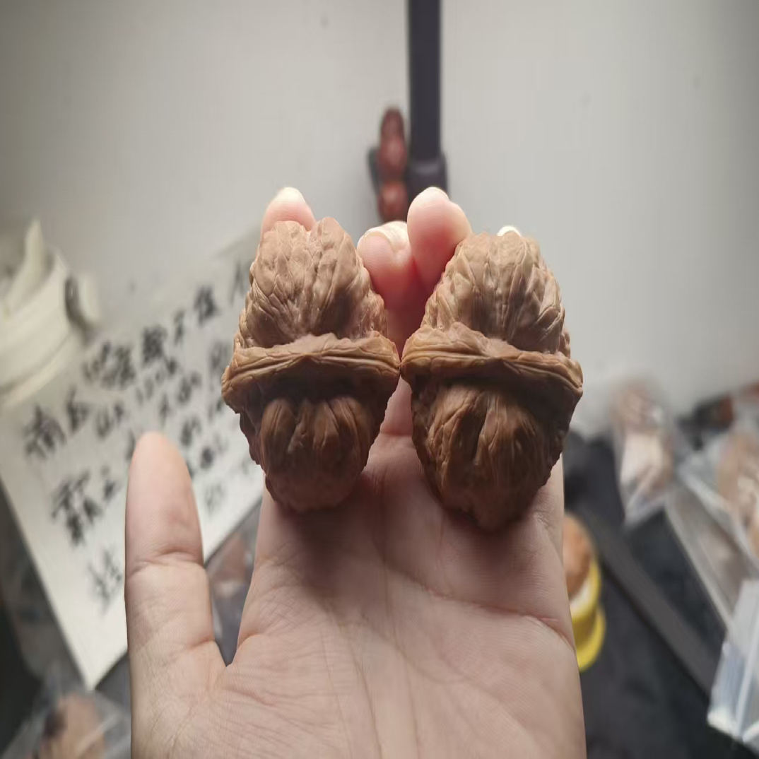 文玩核桃蛤蟆头适合把玩精品老树小众款式