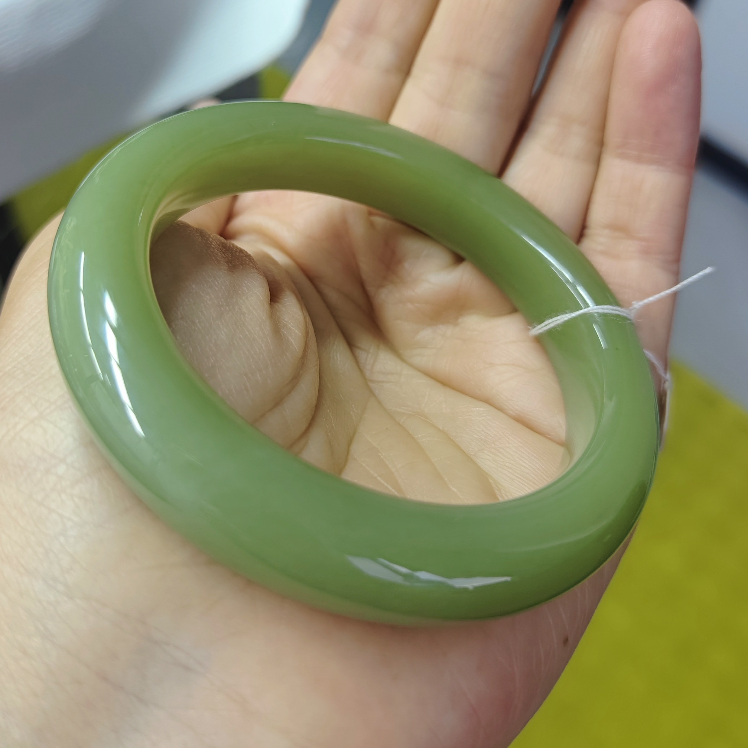 新疆老料奶绿油润57＋圈口