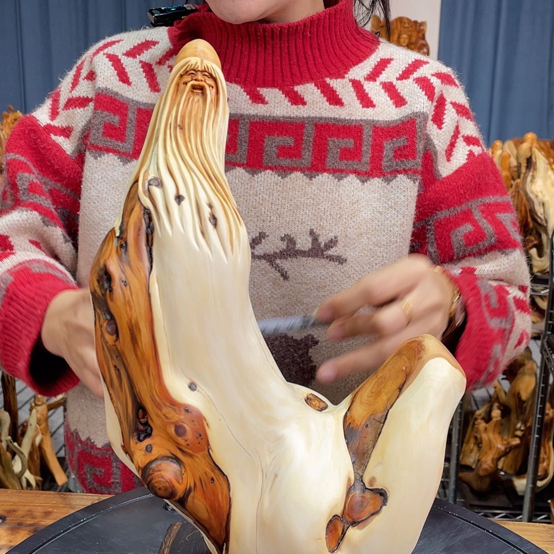 柏木（崖柏）随型艺术根雕