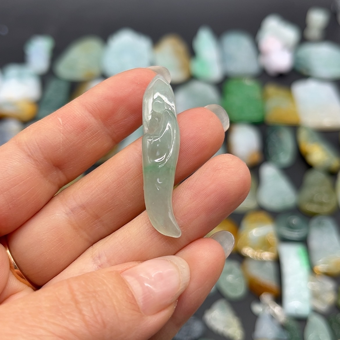 【闪购商品】翡翠颈饰未镶嵌悟道