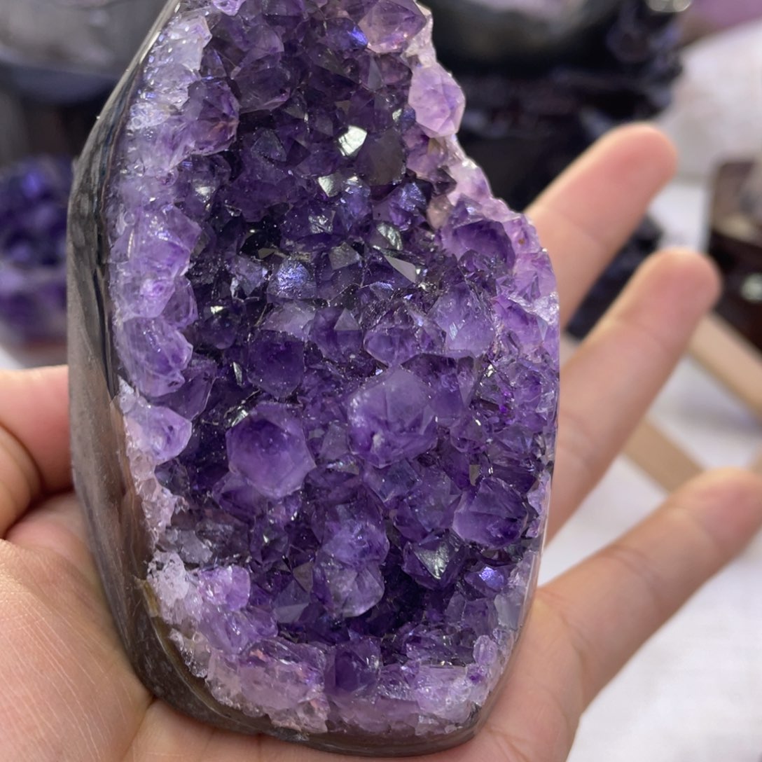 紫晶大型摆件（非配饰）未镶嵌