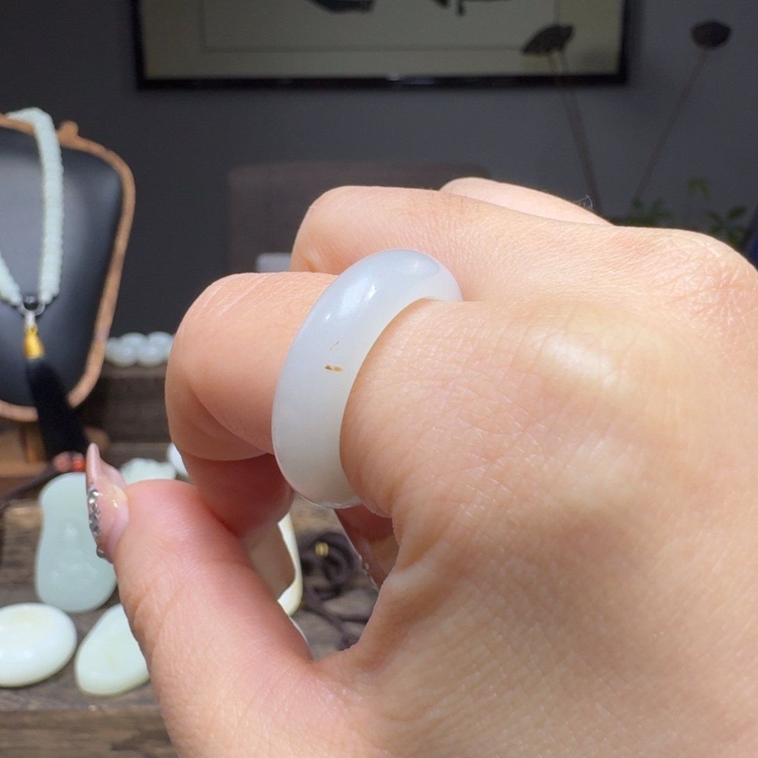 和田玉戒指未镶嵌