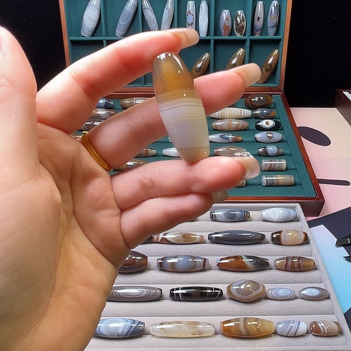 玛瑙/玉髓未镶嵌颈饰