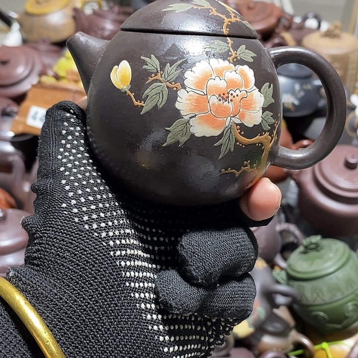 紫砂茶壶微瑕微笑