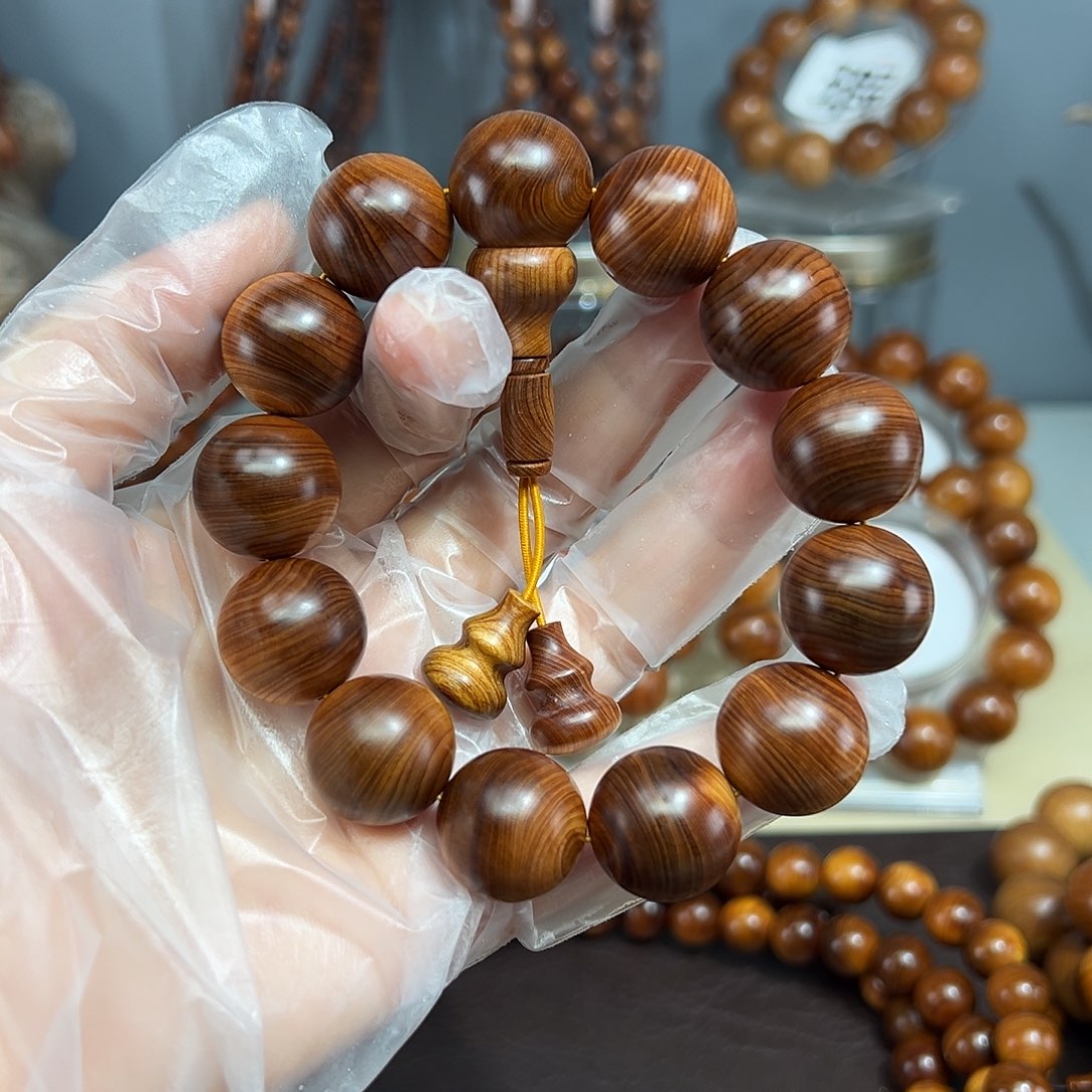 柏木（崖柏）1.8干黑油黑金刚