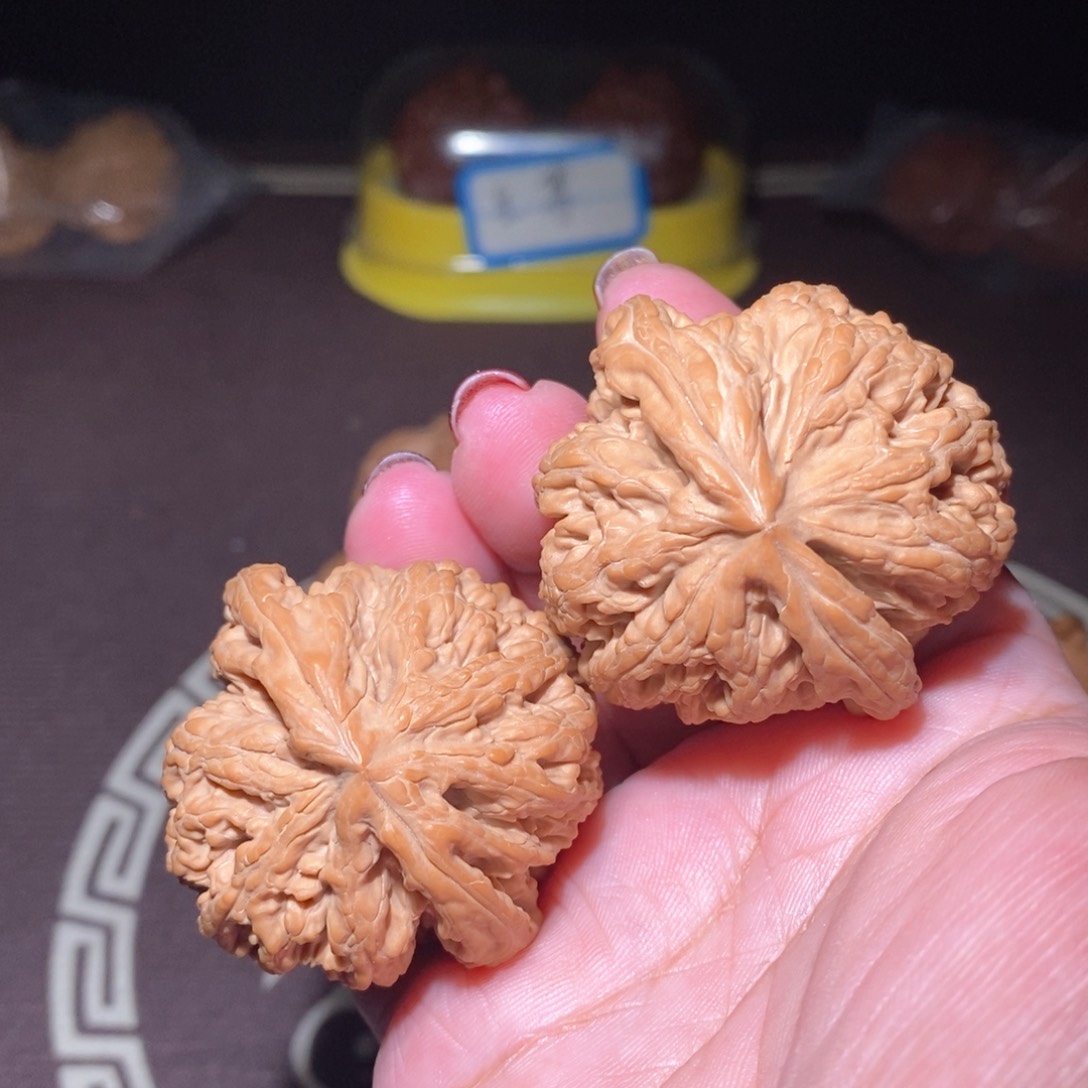 文玩核桃把件粗筋