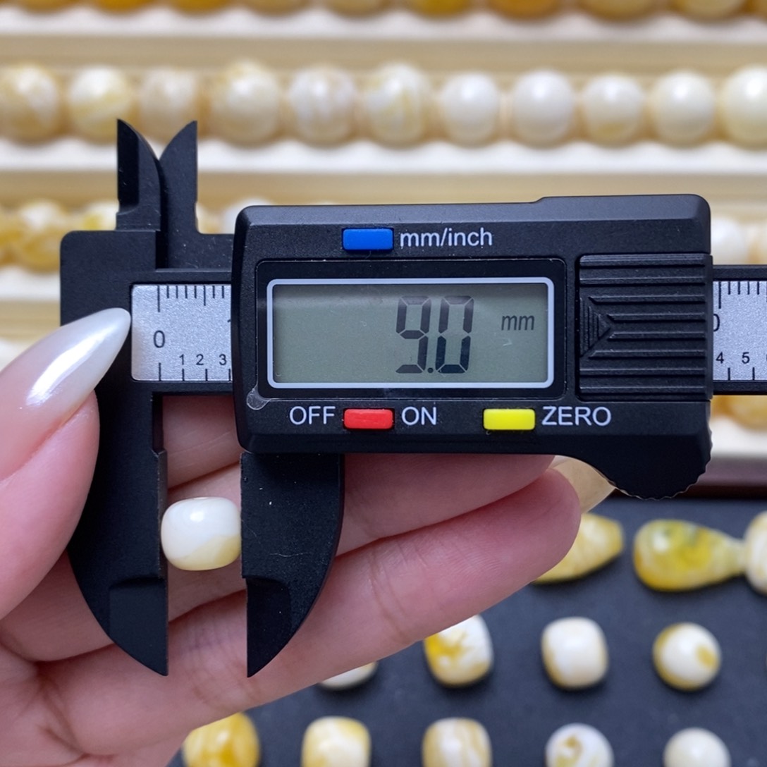 琥珀未镶嵌珠宝奇石雍*