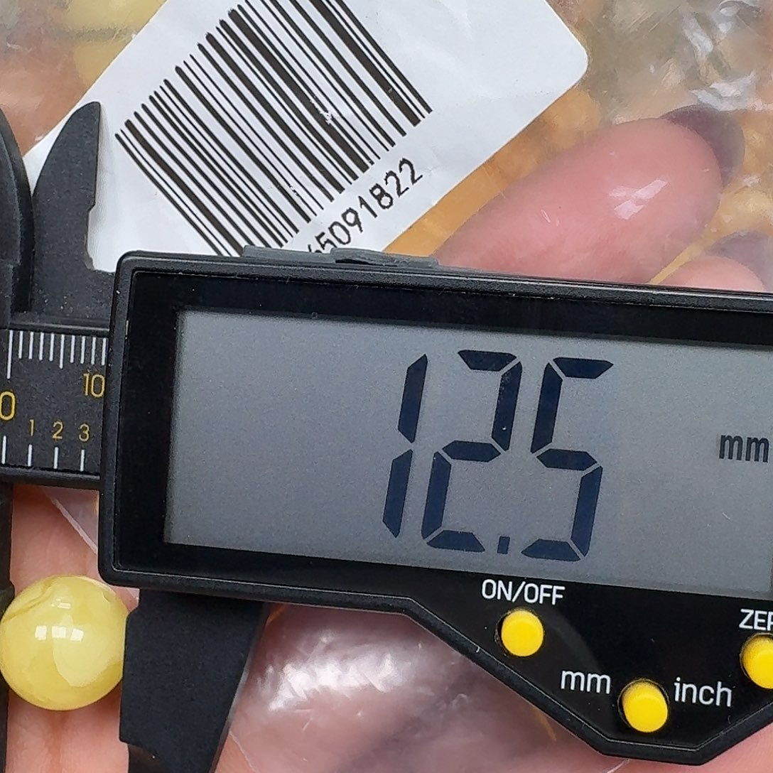 琥珀未镶嵌裸石悠悠