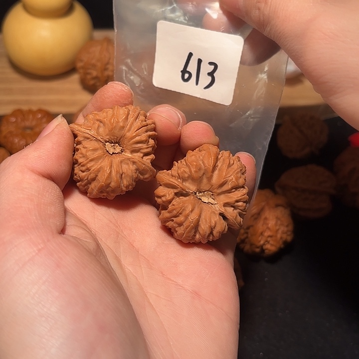 文玩核桃把件39 尺   平谷凹底     613