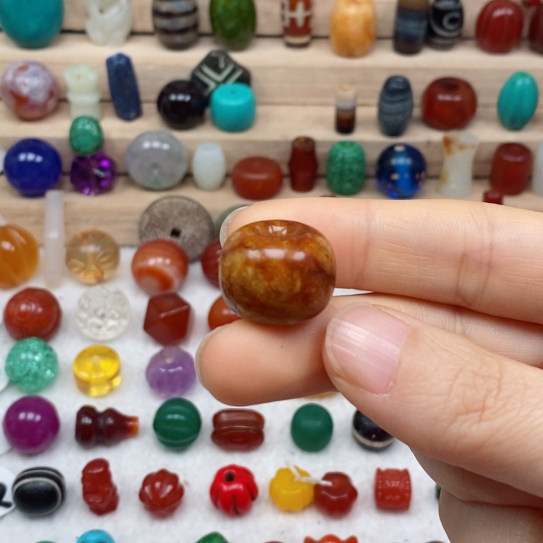 未镶嵌颈饰玛瑙/玉髓無**我